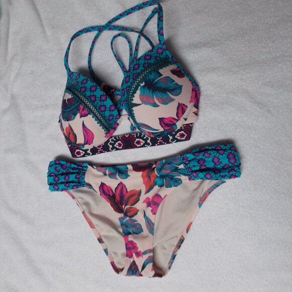 Shade & Shore bikini Set in S Bottoms /34B Bra - Picture 5 of 5